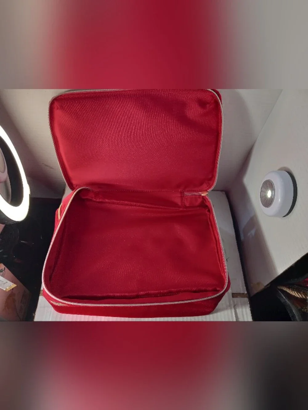 Vintage Estée Lauder Red Bow Velvet Soft 2 Zippered Layers Makeup Case TravelBag